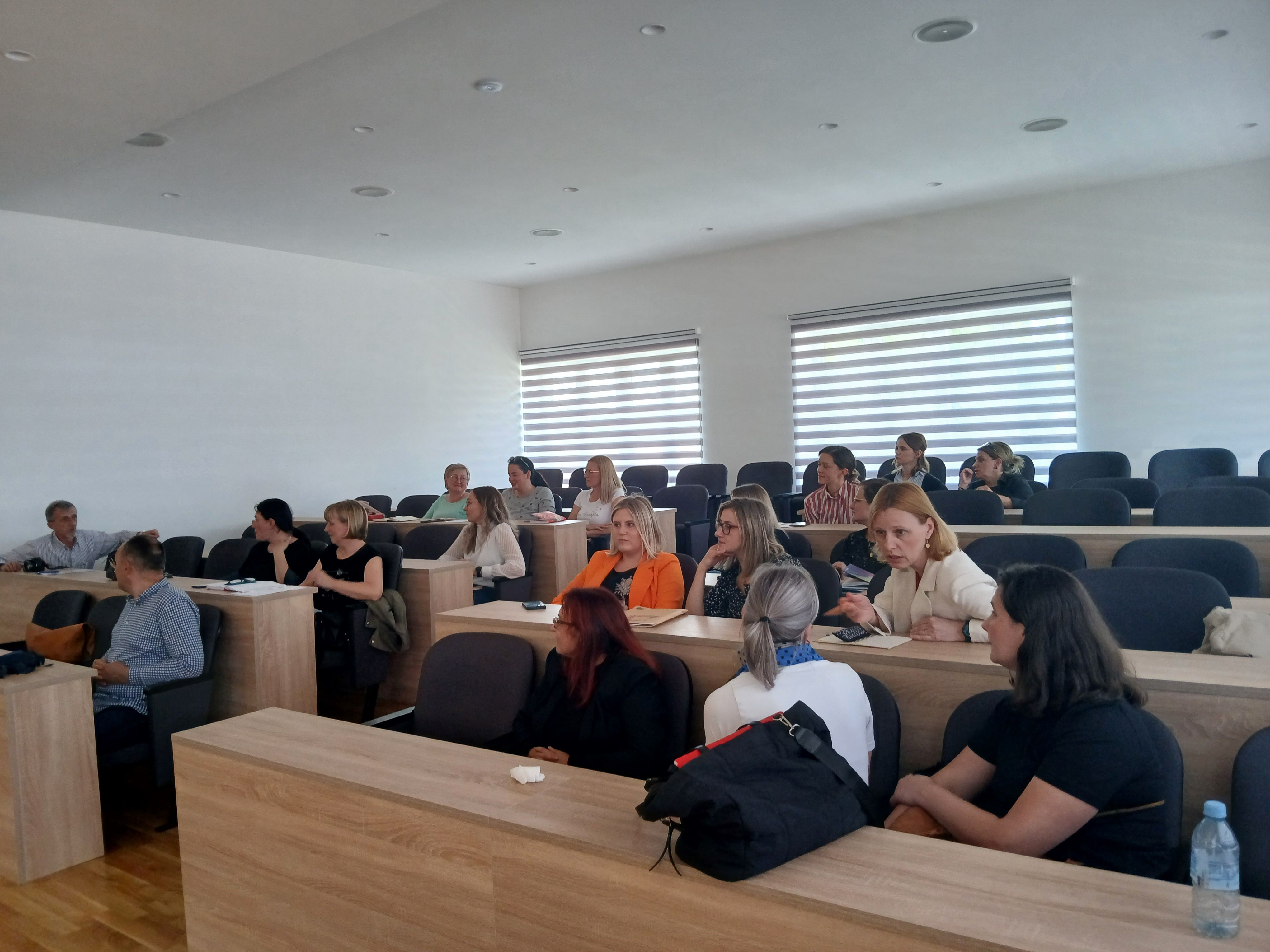 Područni ured Zlatar Bistrica održao redoviti sastanak sa stručnim radnicima osnovnih škola o problemu nasilja među djecom i mladima