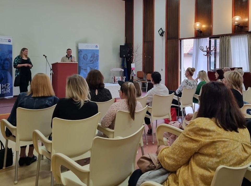 Dodijeljene povelje udomiteljima s područja Grada Zagreba: Vi ste heroji zajednice i svjetionici društva