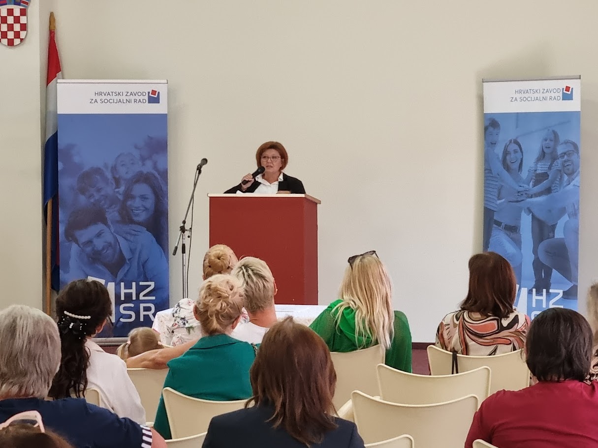 Dodijeljene povelje udomiteljima s područja Grada Zagreba: Vi ste heroji zajednice i svjetionici društva