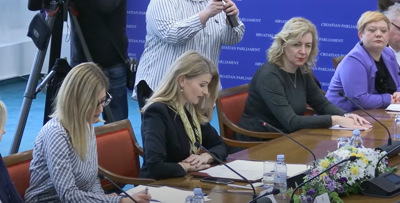 U Hrvatskom saboru održan tematski razgovor  „Posvojenje bez podrške – što treba mijenjati u sustavu?“